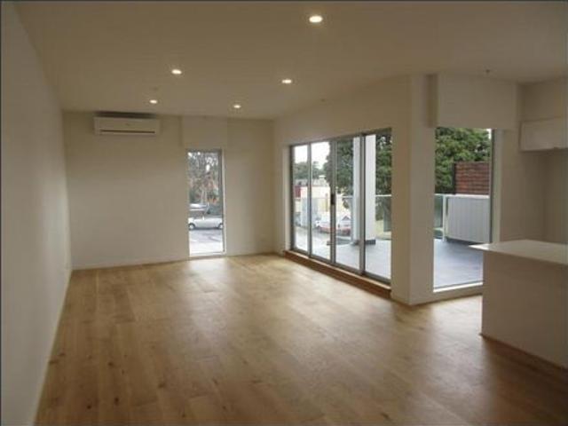 Apartment for rent in Ringwood East Shopping Centre, Melbourne