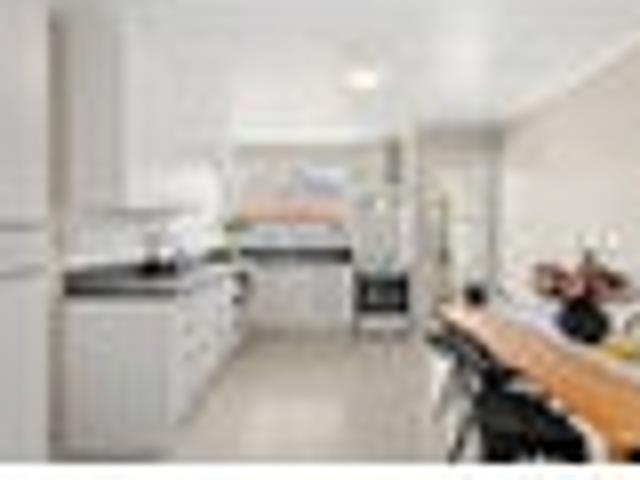 House for sale in Maidstone, Upper Hutt