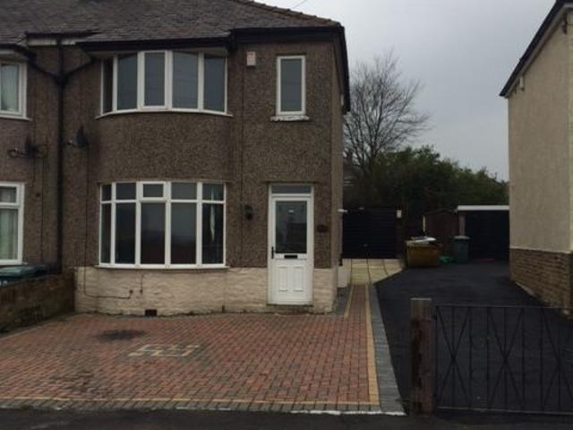 House for rent in Fairweather Green, Bradford