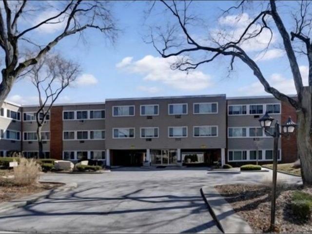 Condo for sale in Flossmoor, Illinois