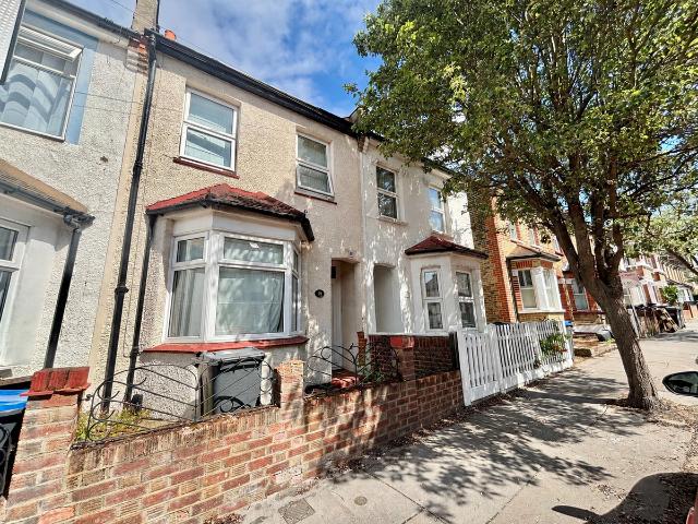 House for rent in London Borough of Croydon, Addiscombe
