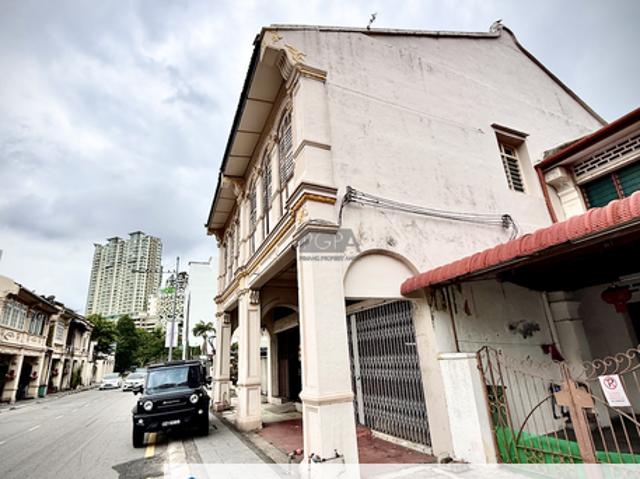 Shop for sale in Seven Streets Precint, George Town
