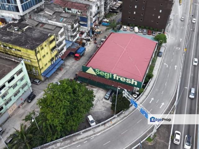 Shop for rent in Country Heights Damansara, Kuala Lumpur