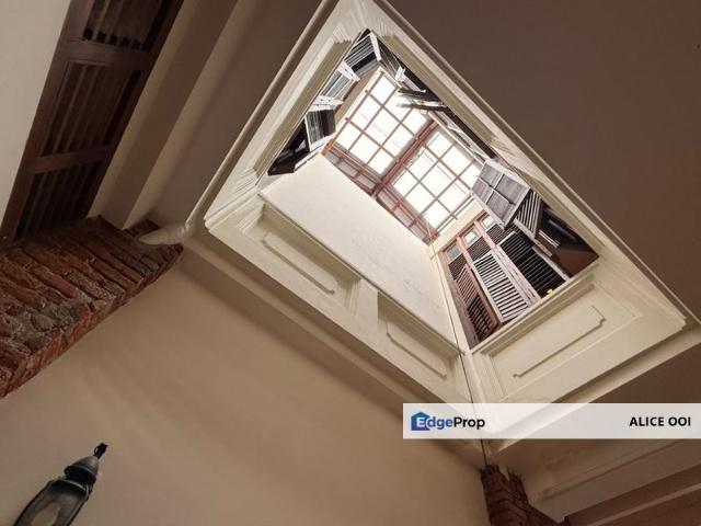 House for sale in Seven Streets Precint, George Town