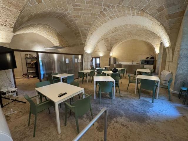 Ufficio in affitto a Puglia, Lecce