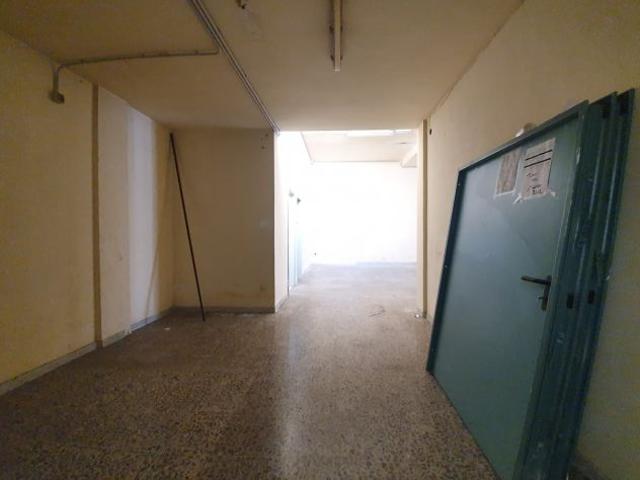 Locale Commerciale in vendita a Puglia, Lecce