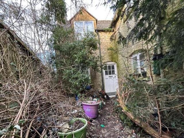 House for sale in Black Bourton, Oxfordshire