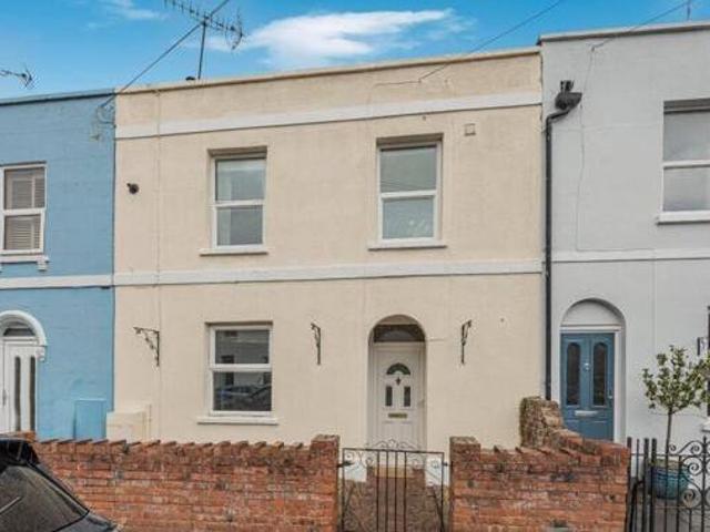 House for sale in Golden Valley, Gloucestershire