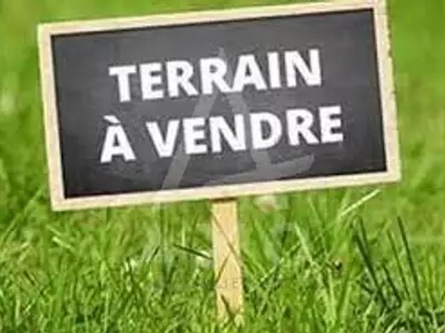 Terrain vente à Nîmes, Lédenon
