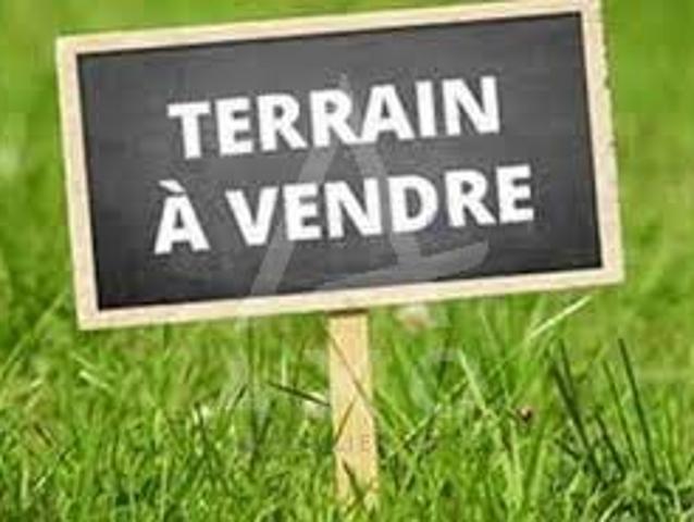 Terrain vente à Nîmes, Lédenon