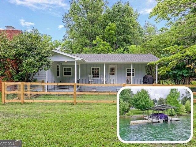 House for sale in Hayesville