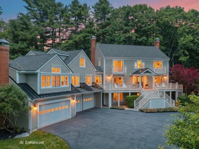 House for sale in Cumberland Center, Maine