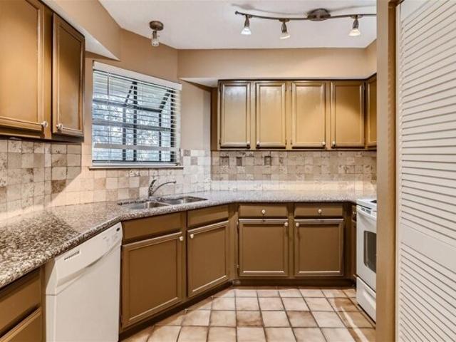 Condo for sale in Addison, Texas