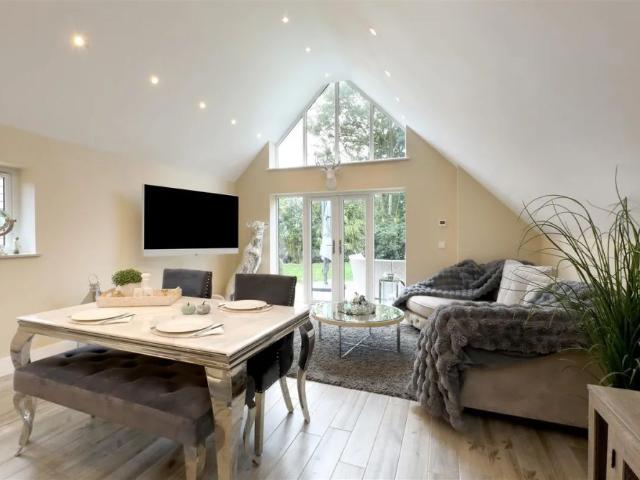 House for rent in Pouchen End, Hertfordshire