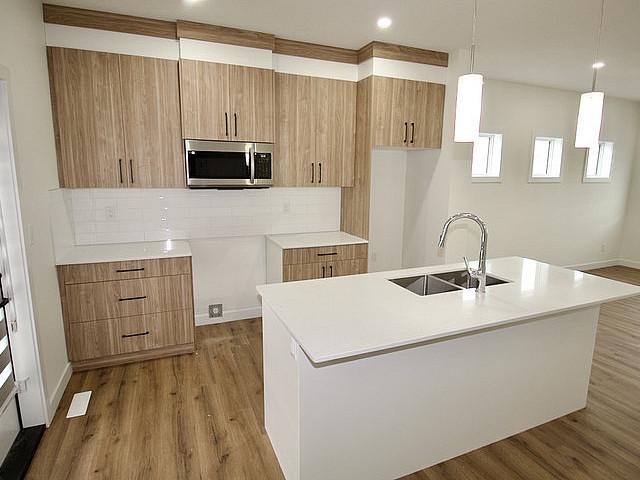 Townhouse for rent in Rolly View, Alberta