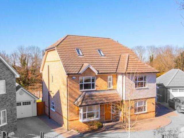 House for sale in Langdon Hills, Essex