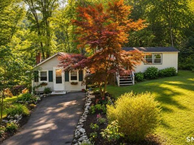House for sale in Southbury, Connecticut