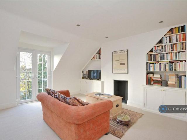 Apartment for rent in London Borough of Lewisham, Blackheath