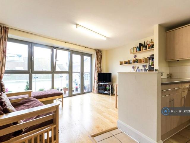 Apartment for rent in London Borough of Lewisham, Greater London