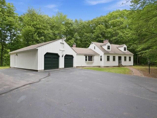 House for sale in New Hampshire