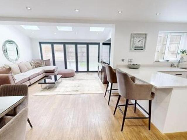 House for sale in Northampton, Northamptonshire