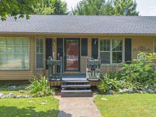 House for sale in Wickliffe