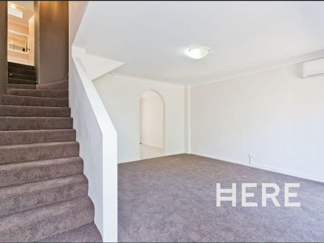 Townhouse for rent in Leederville, Western Australia