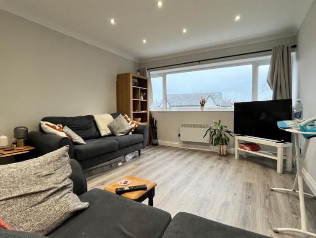 Apartment for rent in Roundhay, West Yorkshire