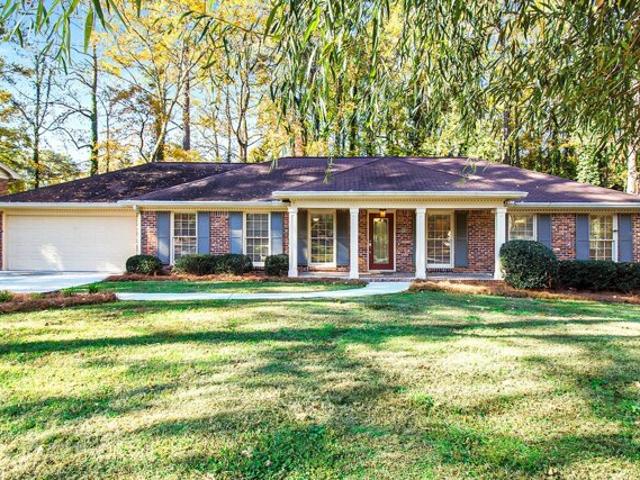 House for sale in Dunwoody, Georgia
