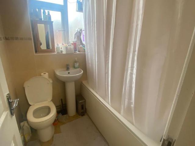 Apartment for rent in Woodhouse, West Yorkshire