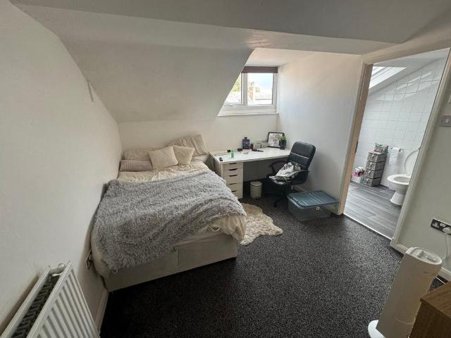 House for rent in Woodhouse, West Yorkshire