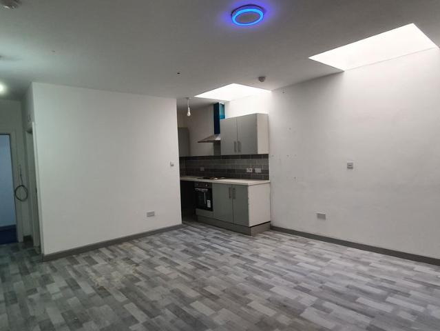 Studio for rent in Little Germany, West Yorkshire