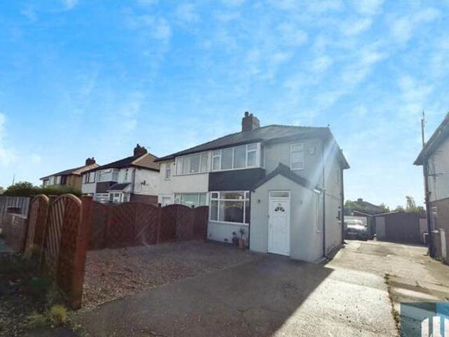 House for sale in Mirfield, West Yorkshire