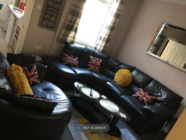 Room for rent in Stoke, Stoke-on-Trent