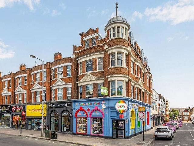 Apartment for rent in London Borough of Ealing, Hanwell