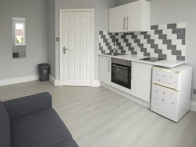 Apartment for rent in Temple Fortune, Greater London