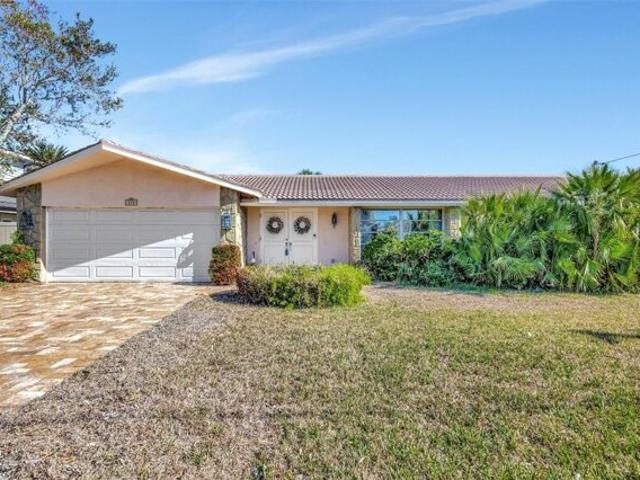 House for sale in Clearwater Beach