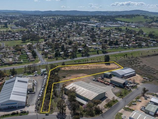 Warehouse for rent in Glenroi, Orange