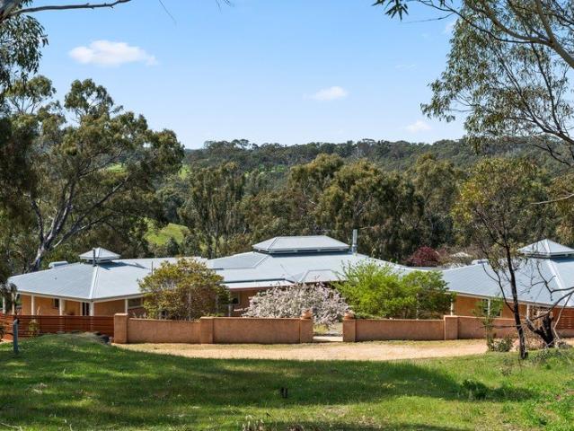 Cottage for sale in Paris Creek, Macclesfield