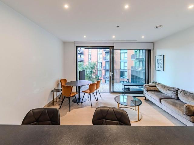 Apartment for rent in Nine Elms, Greater London