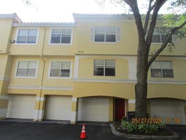 Condo for sale in Maitland Condo for sale in Maitland