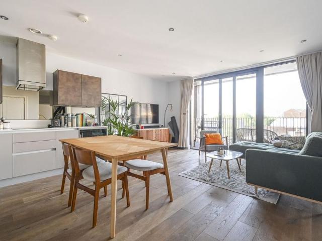 Apartment for rent in Fish Island, Bow