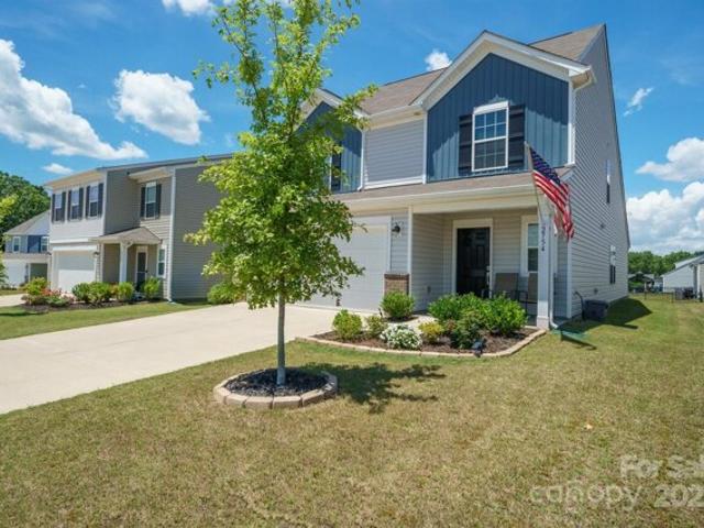 House for sale in Catawba