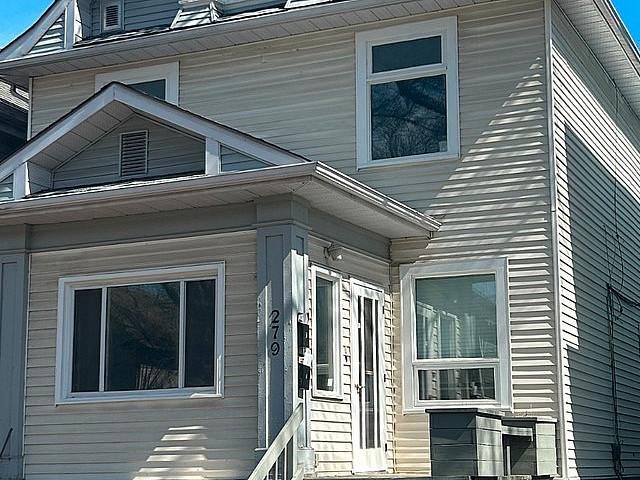 House for sale in East St. Paul, Manitoba