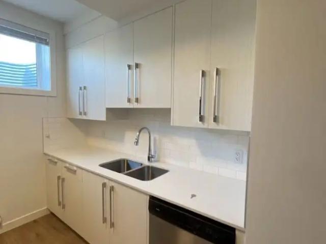 House for rent in Rangeview, Calgary