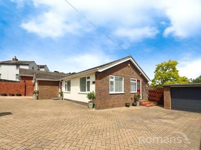 House for sale in Aldershot, Hampshire