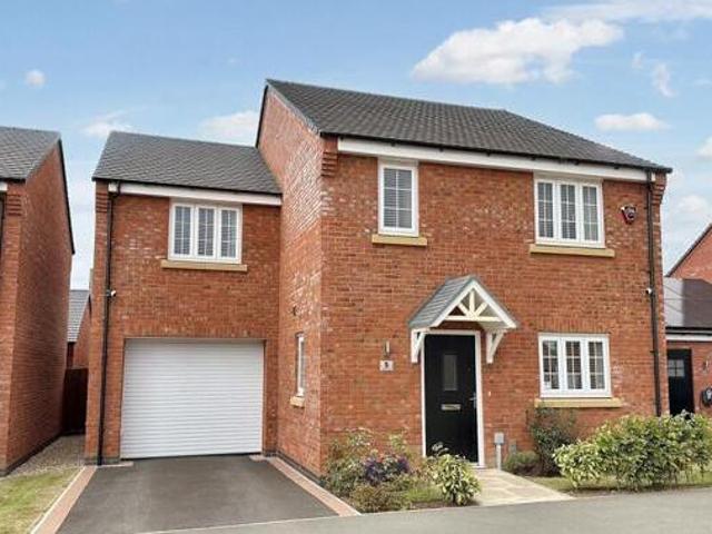 House for sale in Camp Hill, Warwickshire