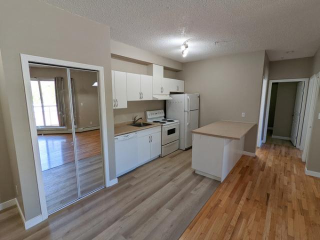 Apartment for rent in Wedgewood, Alberta