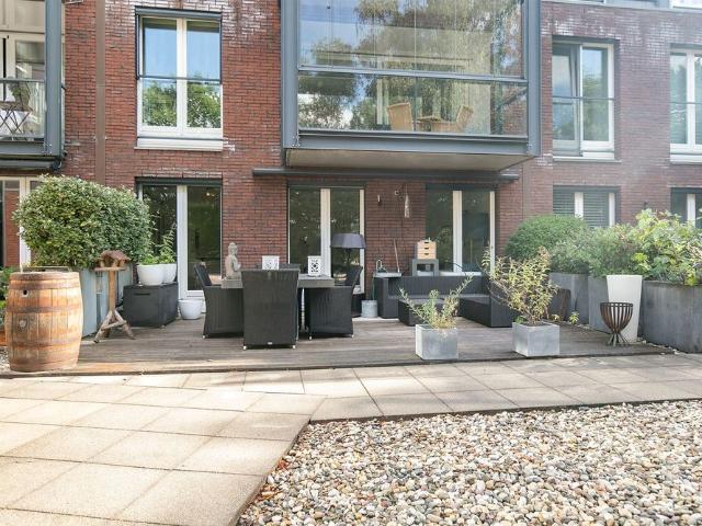 Appartement te huur in Bovenkerk, Amstelveen