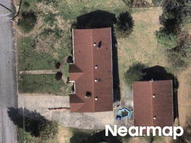 House for sale in Pfafftown, North Carolina